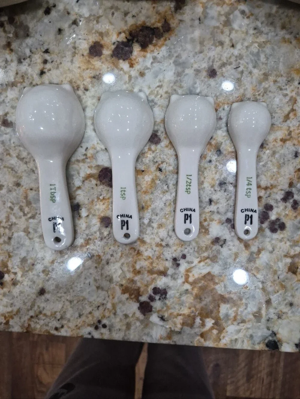 Pier 1 Imports Owl Hand Painted Stoneware Measuring Cups And Spoons Lot